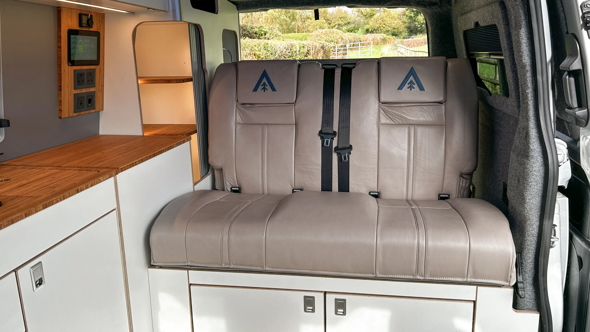 New '25 VW Transporter T7 Campervan 150ps Automatic Commerce Plus - Image 13