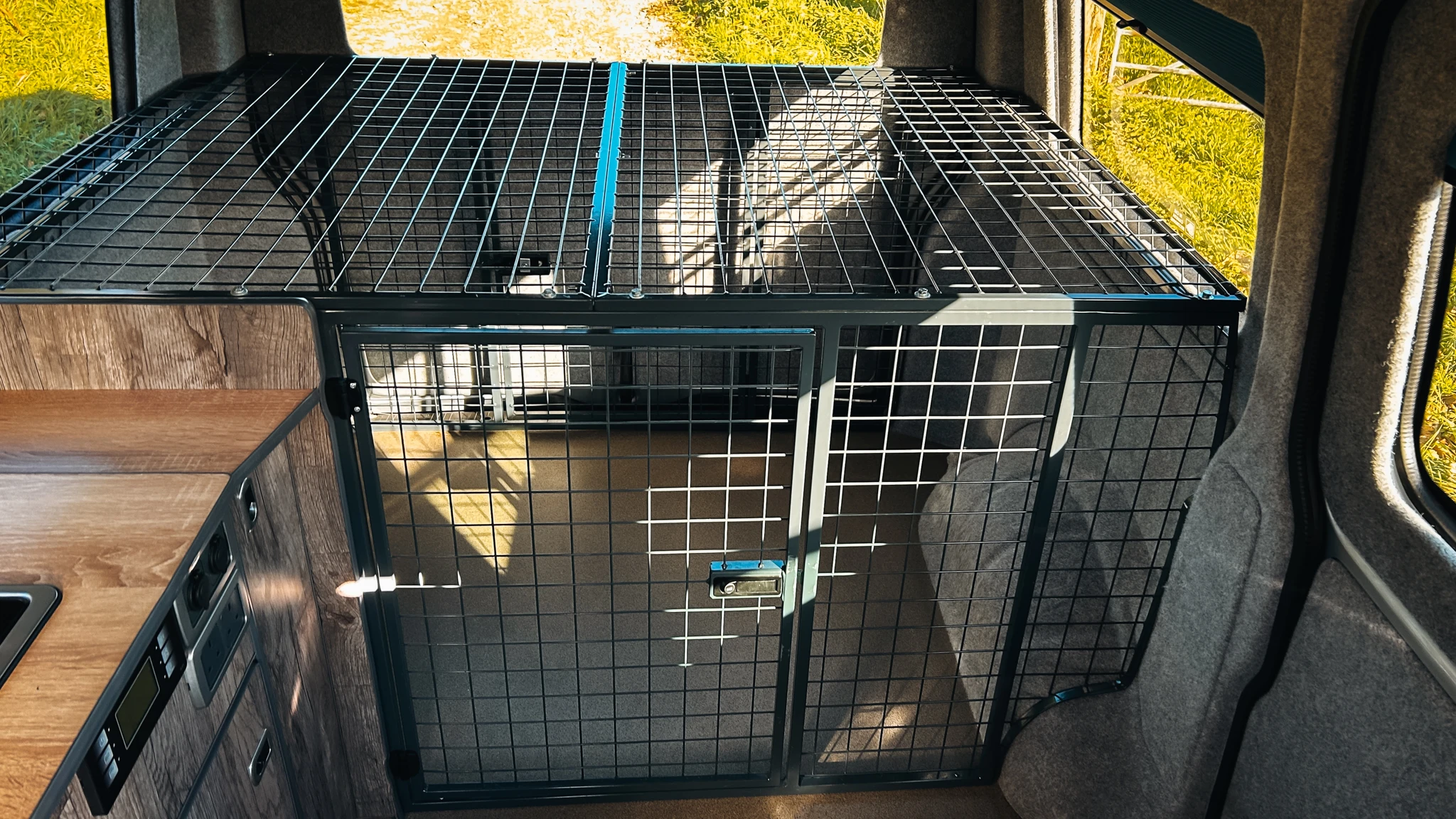 VW T6 Startline 101ps Campervan / Dog Carrier Van SWB - Image 14